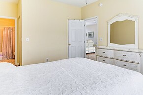 6 Mi to Myrtle Beach Hot Spots: Cozy Condo!