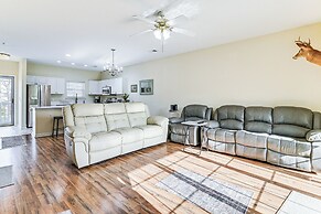 6 Mi to Myrtle Beach Hot Spots: Cozy Condo!