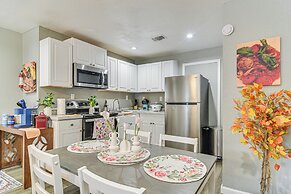 Family Getaway 11 Mi to Dtwn Tampa: Pets Welcome!