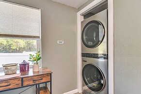 Family Getaway 11 Mi to Dtwn Tampa: Pets Welcome!