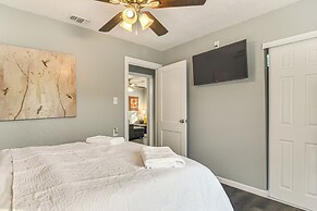 Family Getaway 11 Mi to Dtwn Tampa: Pets Welcome!