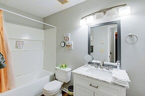 < 1 Mi to Vanderbilt: Nashville Apt