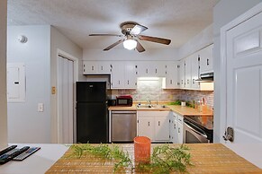 < 1 Mi to Vanderbilt: Nashville Apt