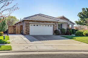 7 Mi to Dtwn: Home w/ Fenced Yard in Roseville!