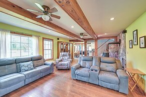6-acre Family-friendly Getaway in Niles!