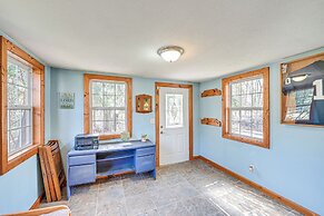 6-acre Family-friendly Getaway in Niles!