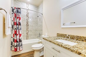 11 Mi to Fort Myers River District: Suburban Haven