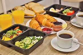 Parkside Fresh Apartments  by Upstairs