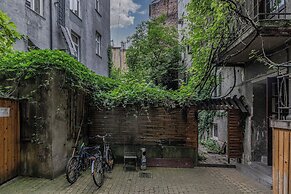 Parkside Fresh Apartments  by Upstairs