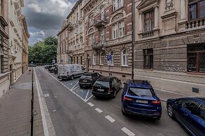 Parkside Fresh Apartments  by Upstairs