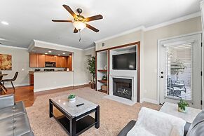 New Cozy 1BR Apt With Gym Sauna Heated Pool Access