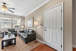 New Cozy 1BR Apt With Gym Sauna Heated Pool Access