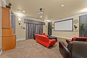 New Cozy 1BR Apt With Gym Sauna Heated Pool Access