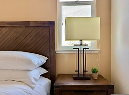 New Cozy 1BR Apt With Gym Sauna Heated Pool Access