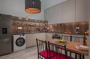 Luxury Olea Valley Apartment - Nikiti Poolside Gem