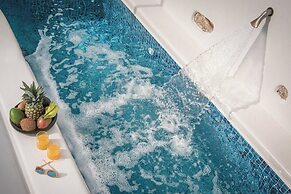 Mint Villa by Checkin