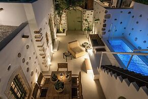 Mint Villa by Checkin