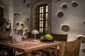 Mint Villa by Checkin