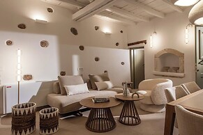 Mint Villa by Checkin