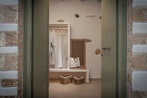 Mint Villa by Checkin