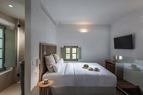 Mint Villa by Checkin