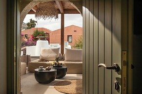 Mint Villa by Checkin