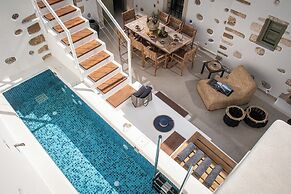 Mint Villa by Checkin