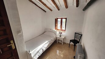 Casita-5guests-pool-patio-bbq-parking-fireplace