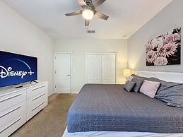 Spacious 5 Bed South Facing Pool & Spa & Game Room 5 Bedroom Villa