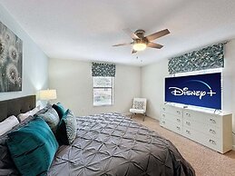 Spacious 5 Bed South Facing Pool & Spa & Game Room 5 Bedroom Villa