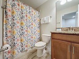 Spacious 5 Bed South Facing Pool & Spa & Game Room 5 Bedroom Villa