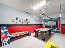 Spacious 5 Bed South Facing Pool & Spa & Game Room 5 Bedroom Villa