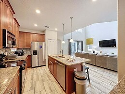 Spacious 5 Bed South Facing Pool & Spa & Game Room 5 Bedroom Villa