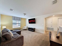 Spacious 5 Bed South Facing Pool & Spa & Game Room 5 Bedroom Villa