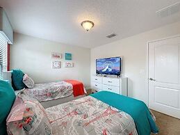 Spacious 5 Bed South Facing Pool & Spa & Game Room 5 Bedroom Villa