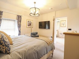 6 Rose Cottage