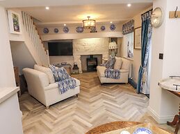 6 Rose Cottage