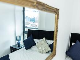2ndhomestays-digbeth-birmingham - Central Location