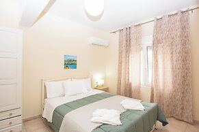 Travelers Nest by Checkin