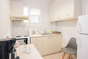 Travelers Nest by Checkin