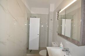 Travelers Nest by Checkin