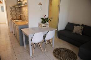 Maria Apartments by Checkin