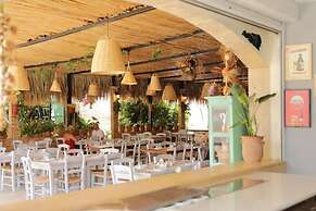 Maria Apartments by Checkin