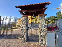 JOIVY Villa Guanna Charming Flat Garden