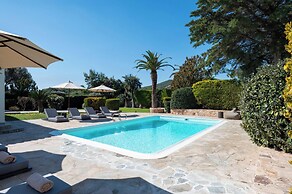 Sounio Poseidon Villa