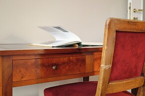 JOIVY Elegant flat in Corso Buenos Aires