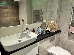 Sheffield Centre - Modern 1BR Apartment - Sleeps 3