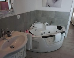 NOTTE ROSA SUITES & RELAX