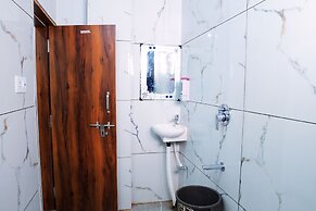 SAATWIK HOTEL