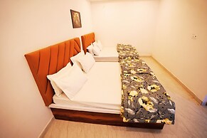 SAATWIK HOTEL